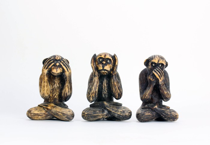 See, Hear, Speak No Evil, Carved Monkies